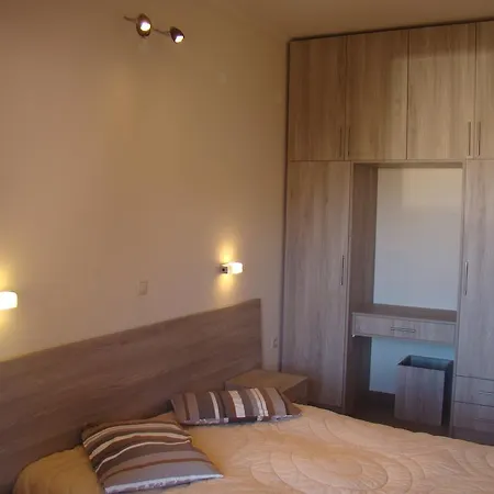 Apartment Eleftheria Vitalades